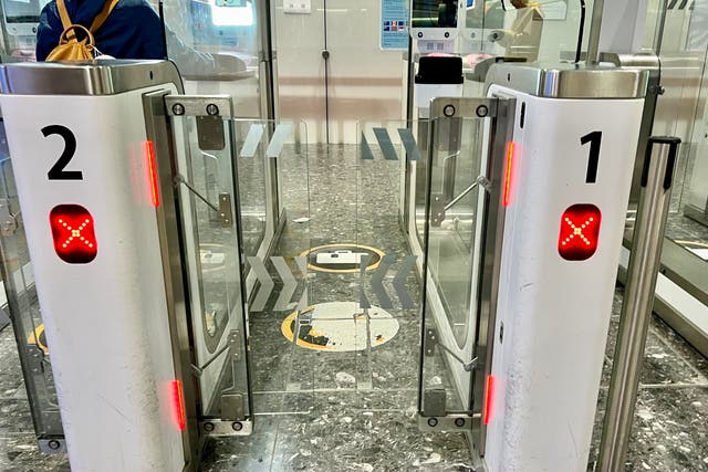 <p>All clear? Electronic Travel Authorisations are required for an increasing number of nationalities seeking to travel to the UK</p>