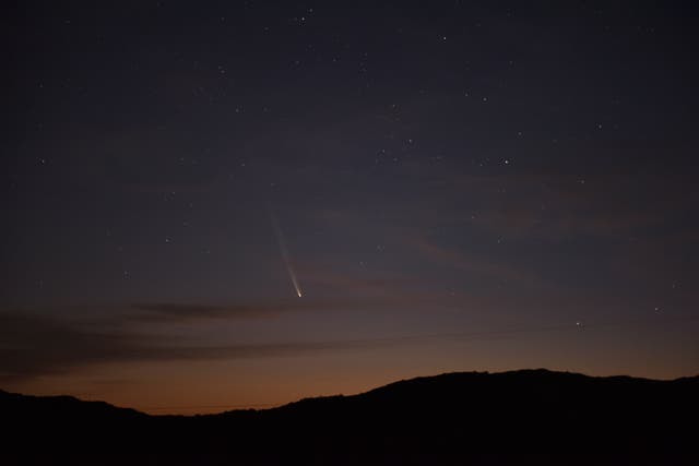 <p>Comet A3 is seen near Aguas Blancas village in Uruguay at dawn on 28 September 2024</p>