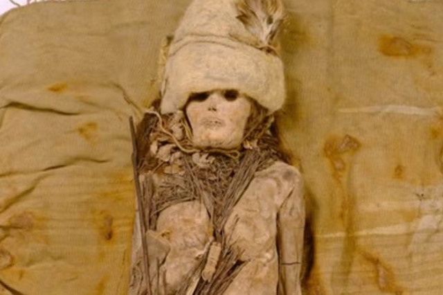 <p>A Tarim mummy discovered in northwestern China. Scientists say the world’s oldest cheese was found smeared on the mummies’ heads and necks. </p>